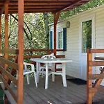 Campsite Ai Colli Fioriti 3*